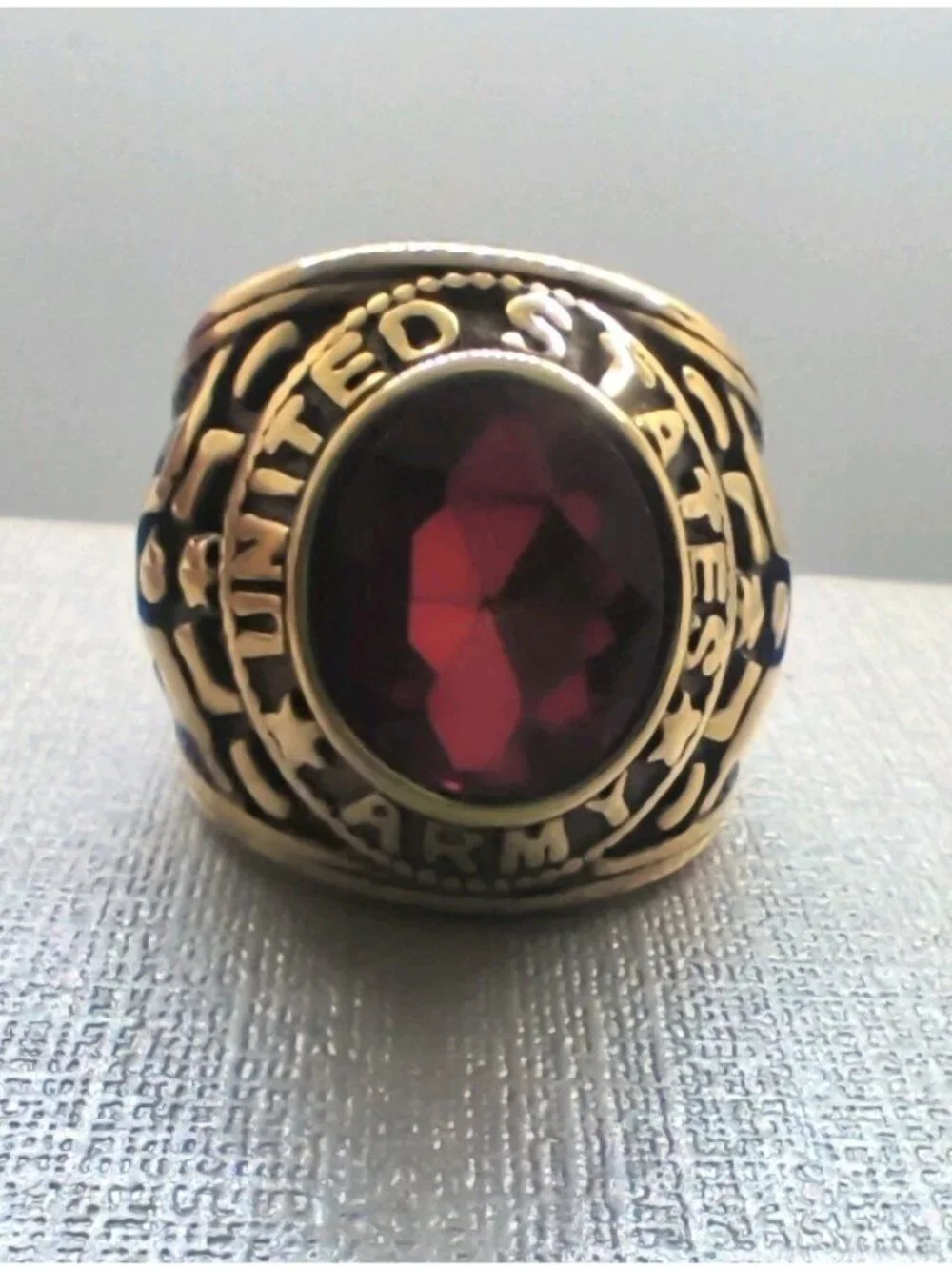 United States Army Gold-Tone Ring with Red Stone – Size 7